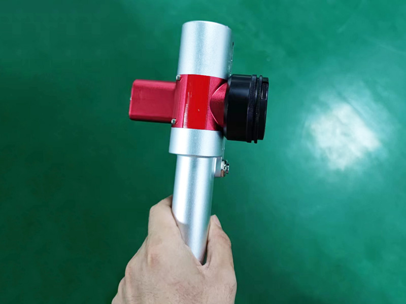 實(shí)惠價(jià)格 100W 背包式激光清洗機(jī)出售