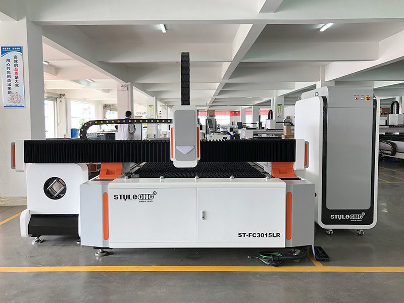 光纖激光金屬管切割機(jī) 光纖激光金屬管切割機(jī)