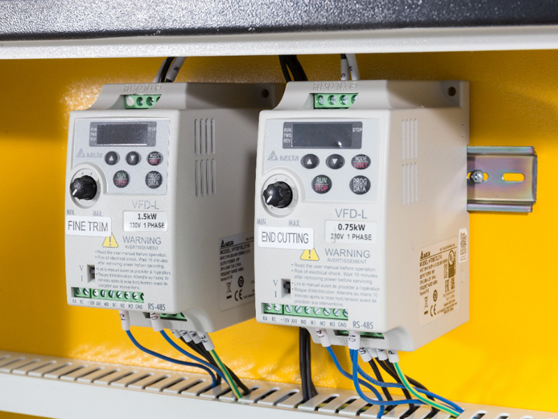 臺灣臺達(dá)封邊機變頻器